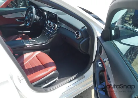 2019 Mercedes-Benz C 300 из США, поврежденный, VIN 55SWF8DB5KU299992